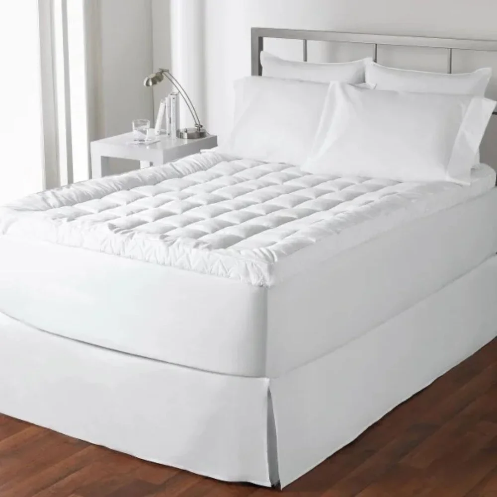 Live Comfortably Classics Cuddlebed Mattress Topper, NWT